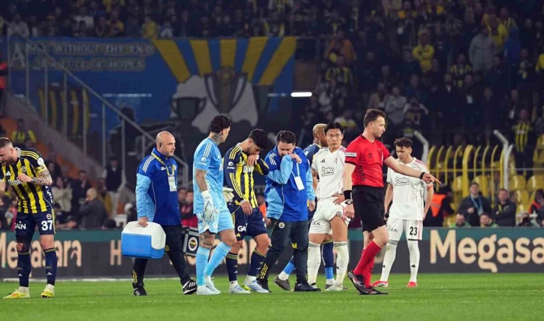 Fenerbahçe’nin İspanyol yıldızı Marco Asensio, Beşiktaş derbisinde yaşadığı sakatlık nedeniyle