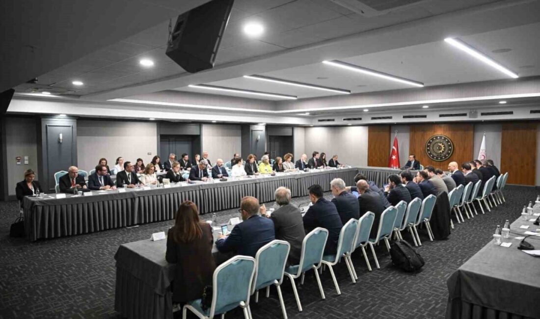 Sanayi ve Teknoloji Bakanı Mehmet Fatih Kacır, “Türkiye olarak, yatırım,