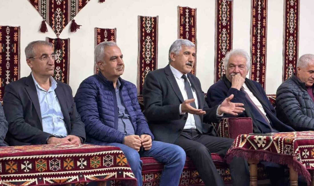 Adıyaman’ın Kâhta ilçe Belediye Başkanı Mehmet Can Hallaç, Avukatlar Günü