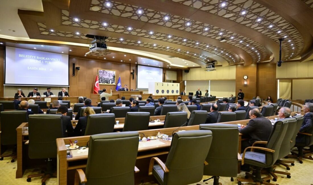 Mustafa Bozbey’in tutuklanıp görevden uzaklaştırılmasının ardından Bursa Büyükşehir Belediye Meclisinde