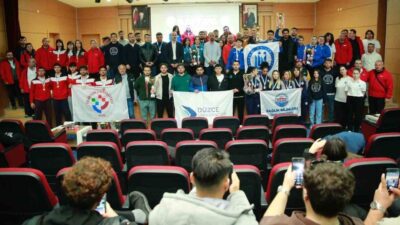 Bayburt’ta düzenlenen Üniversiteler Arası Türkiye Rafting Şampiyonası’nda şampiyon takımlar belirlendi.