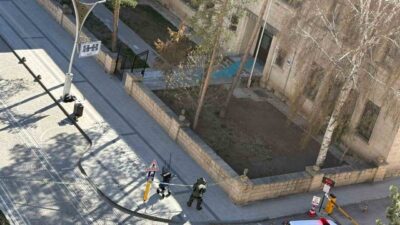 Bayburt’ta Cumhuriyet Caddesi üzerindeki askeri gazino önüne bırakılan şüpheli paket