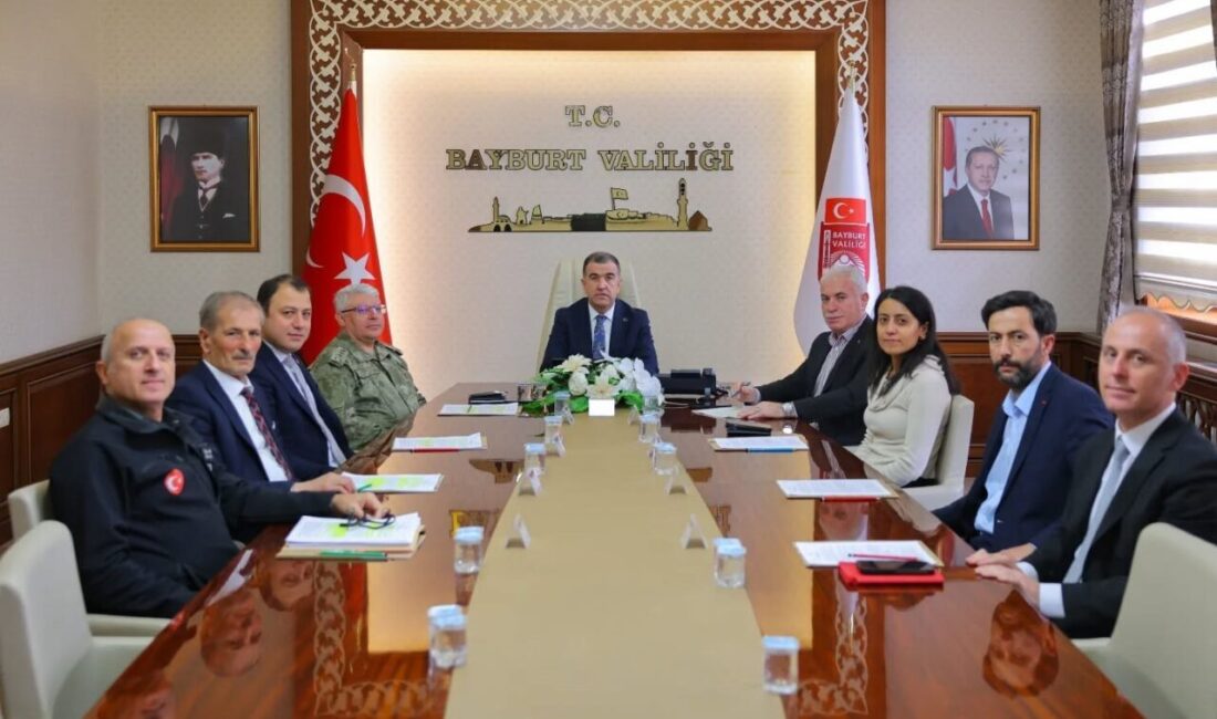 Bayburt’ta, yüksek rakımlı ve eğimli arazilerde oluşabilecek çığ riskine karşı