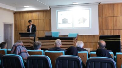 Bayburt İl Müftülüğünce hac ibadetine hazırlanan vatandaşlara yönelik hazırlık semineri