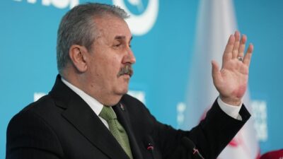 Büyük Birlik Partisi (BBP) Genel Başkanı Mustafa Destici, “İşçi Bayramı,