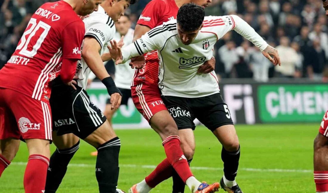 Antalyaspor müsabakasında sarı kart gören Beşiktaş’ın 25 yaşındaki savunmacısı Emirhan
