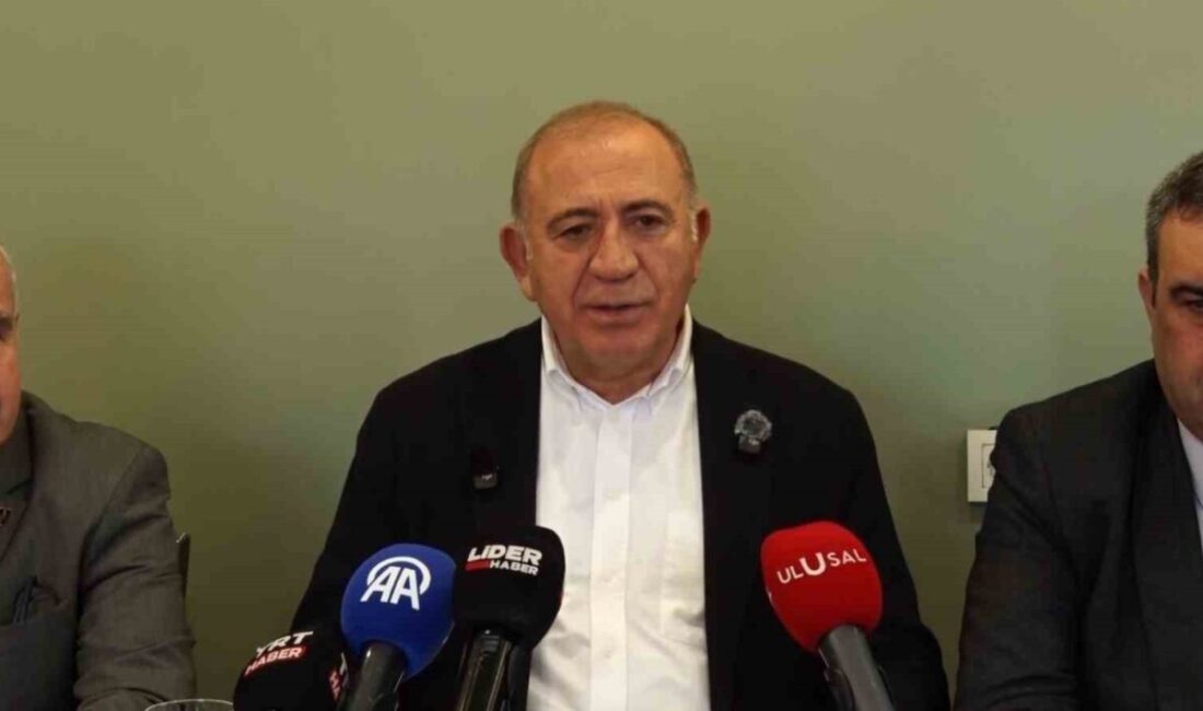 Mahkeme kararıyla Cumhuriyet Halk Partisi (CHP) İstanbul İl Başkanlığı görevine