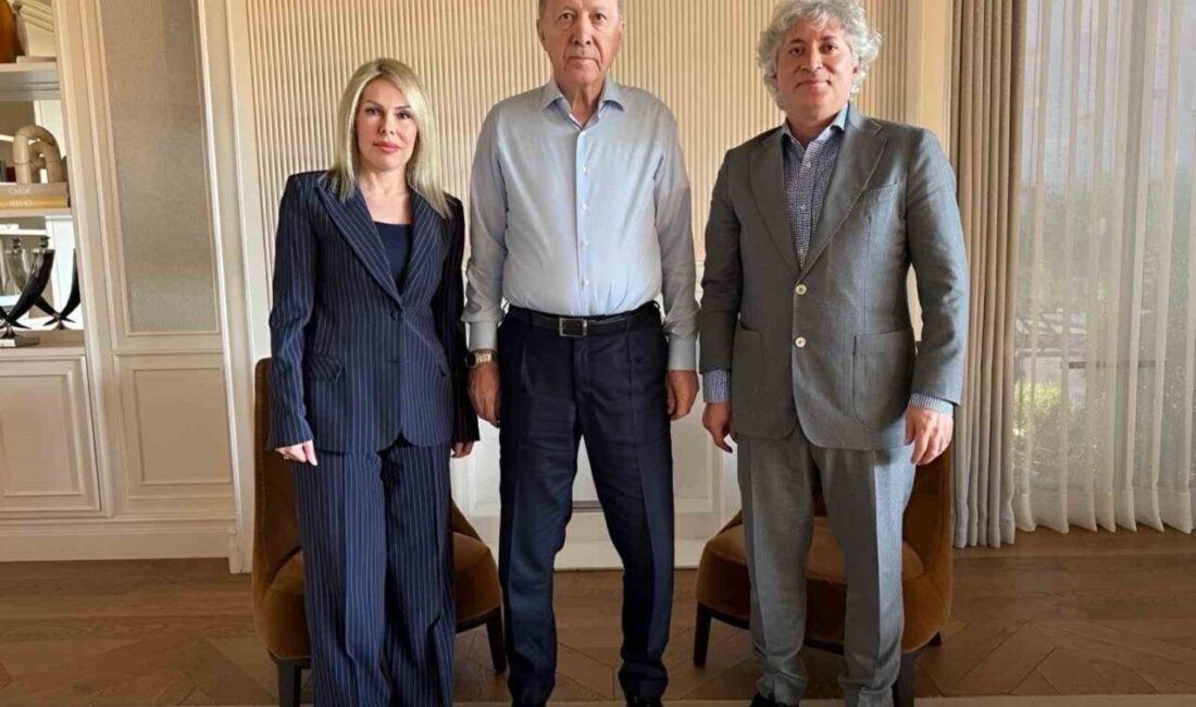 Cumhurbaşkanı Recep Tayyip Erdoğan, Akdeniz Üniversitesi Rektörü Prof. Dr. Özlenen