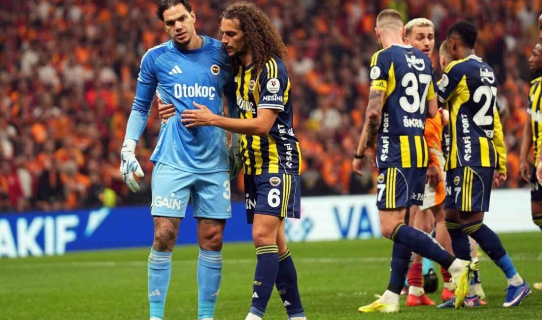 Fenerbahçe’nin Brezilyalı kalecisi Ederson, Galatasaray ile oynanan derbide ’hakareti’ ve