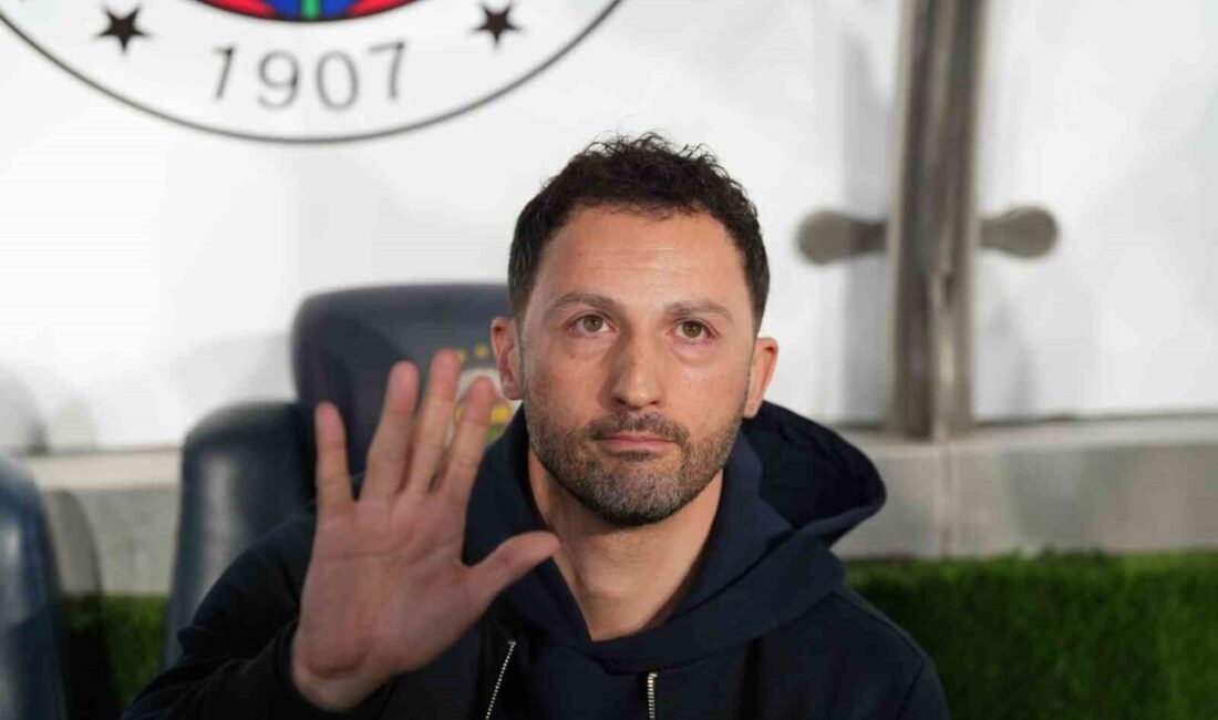 Fenerbahçe Yönetim Kurulu, Teknik Direktör Domenico Tedesco ve Sportif Direktör
