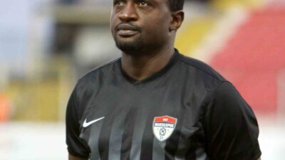 Türkiye’de Sivasspor, Beşiktaş, Karabükspor, Başakşehir ve Manisaspor formaları da giyen