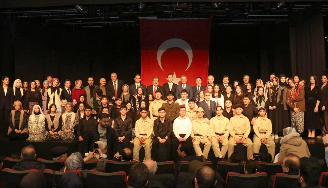 Erzurum’da sahnelenen ‘Çanakkale Destanı Oratoryosu’yla ilgili olarak “Bayburt Bayburt olalı