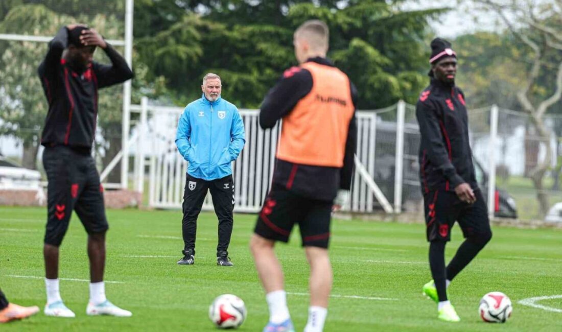 Samsunspor, Beşiktaş karşılaşması öncesinde son provasını tamamladı. Kırmızı-beyazlı ekip, taraftarı