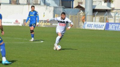 Türk futbolunun son yıllarda yetiştirdiği önemli isimlerden Anıl Taşdemir, aktif