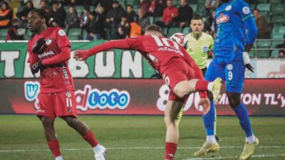 Trendyol Süper Lig’in 29. haftasında Çaykur Rizespor, sahasında Gaziantep FK