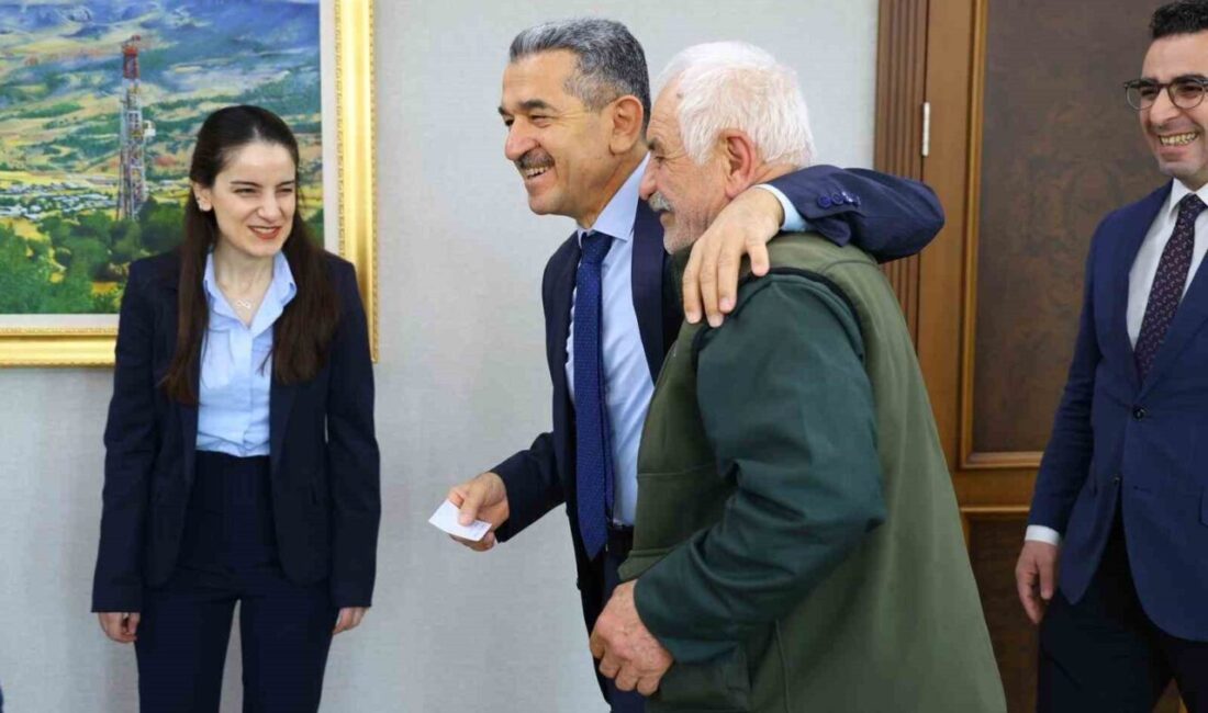 Şırnak Valisi Birol Ekici, vatandaşla doğrudan temas kurmayı esas alan
