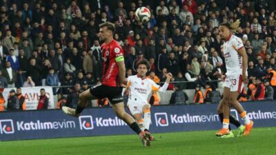 Galatasaraylı futbolcu Yunus Akgün, Gençlerbirliği maçıyla bu sezon ligdeki gol