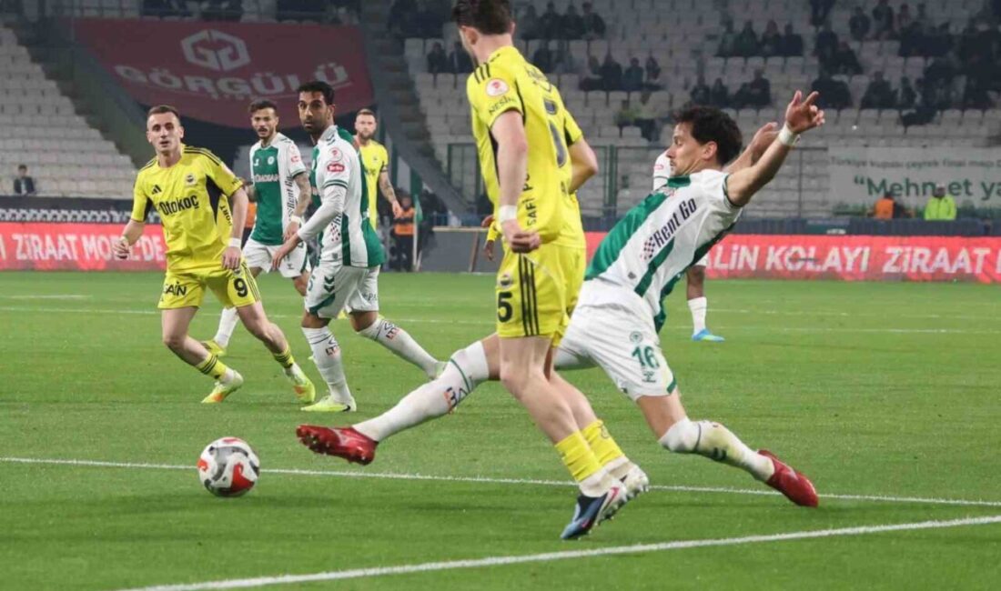 Ziraat Türkiye Kupası çeyrek final maçında Konyaspor, sahasında Fenerbahçe ile