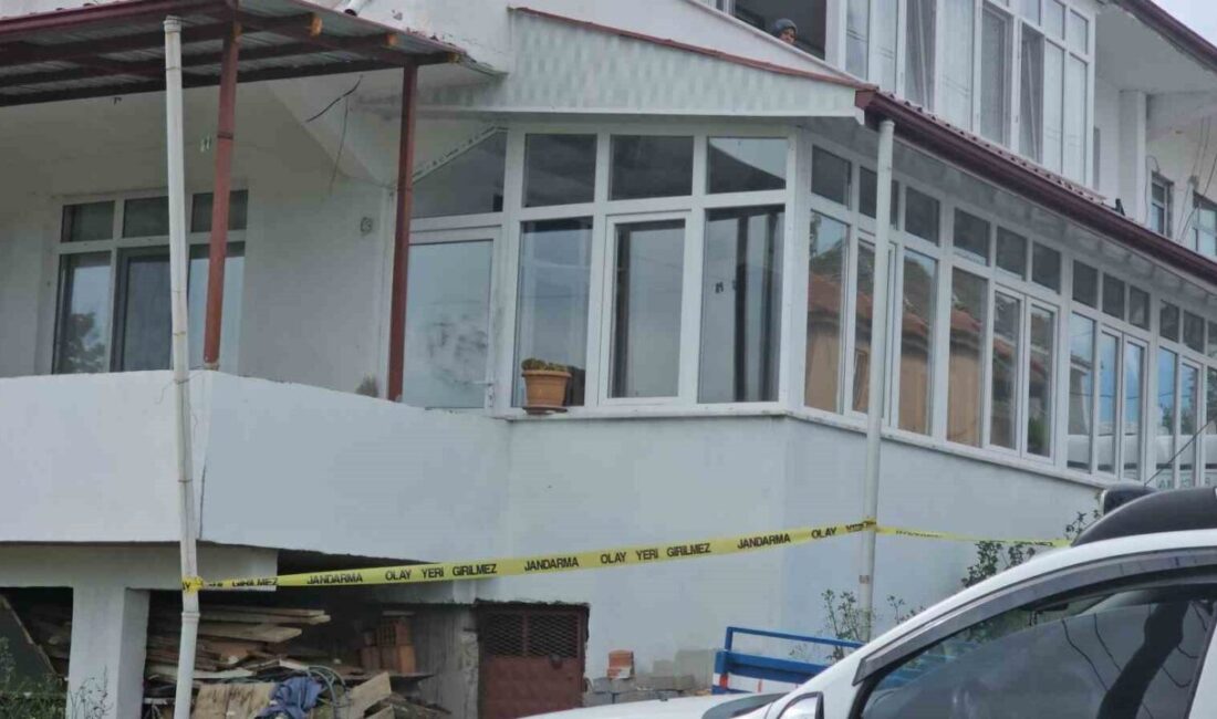 Zonguldak’ta kız arkadaşının “3 kişi geldi bıçakladı” ihbarının ardından olay