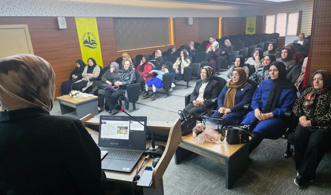 Kadın girişimciliğini desteklemek ve kooperatifleşme kültürünü güçlendirmek amacıyla Bayburt'ta kadınlara