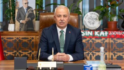 AK Parti Karşıyaka İlçe Başkanı Selahattin Köse, Karşıyaka Belediye Meclisinin