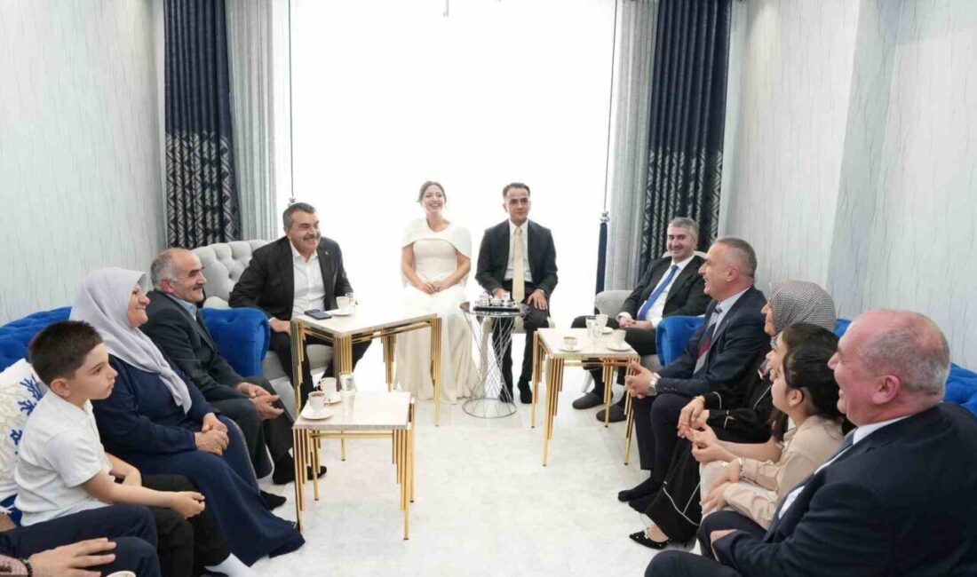 Milli Eğitim Bakanı Prof. Dr. Yusuf Tekin ve Aile ve