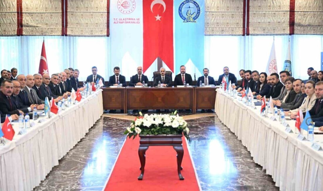 Ulaştırma ve Altyapı Bakanı Abdulkadir Uraloğlu, “Etimesgut Havalimanı’nda yenileme ve