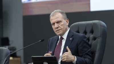 Mersin Büyükşehir Belediye Meclisinin mayıs ayı ikinci birleşiminde konuşan Başkan