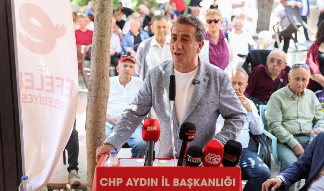 Efeler Belediye Başkanı Anıl Yetişkin, Menderes Park’ta düzenlenen geleneksel bayramlaşma