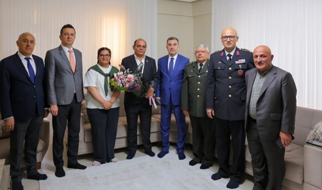 Bayburt Valisi Mustafa Eldivan, Kurban Bayramı dolayısıyla şehit Piyade Er