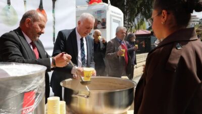 Türk Mutfağı Haftası kapsamında düzenlenen programda, Bayburt’a özgü yöresel lezzetler