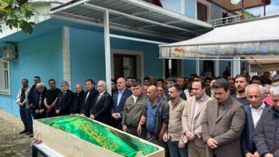 Giresun’un Yağlıdere ilçesinde amcasıyla balık avlarken, sel sularına kapılarak hayatını