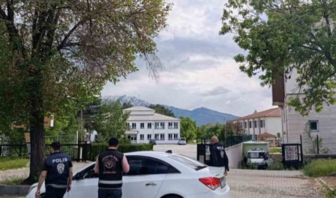 Erzincan Emniyet Müdürlüğü tarafından çocuk ve gençlerin güvenliğini sağlamak amacıyla