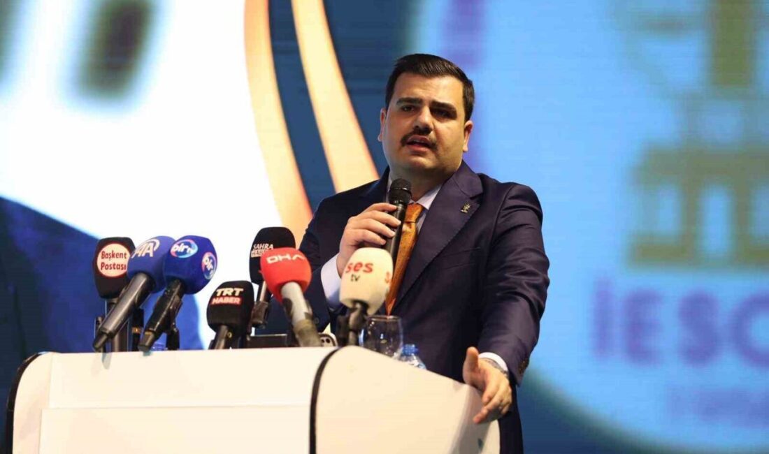 İzmir’de son günlerde gündeme gelen çevre yolunun özelleştirileceği ve ücretli