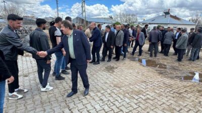 Erzurum’un güney ilçeleri olan Tekman ve Karayazı’da vatandaşlarla bir araya
