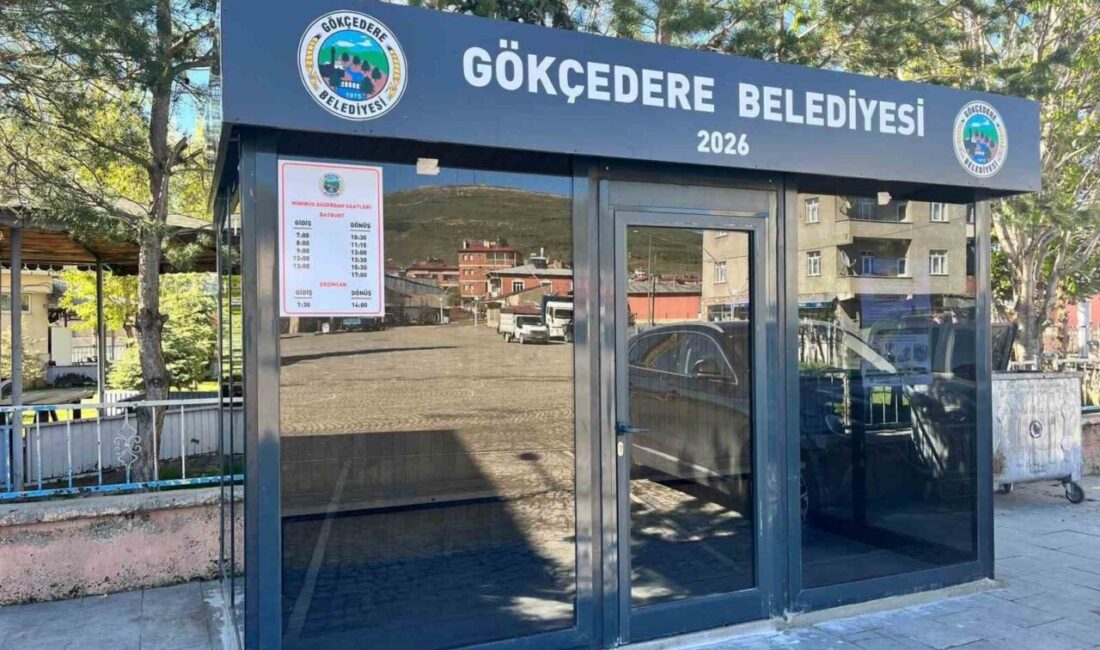 Bayburt’un Demirözü ilçesine bağlı Gökçedere beldesinde, vatandaşların toplu ulaşım hizmetlerinden