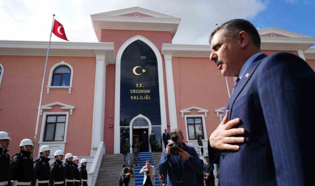 İçişleri Bakanı Mustafa Çiftçi, Erzurum Valiliğini ziyaret etti. Aşkale Geri