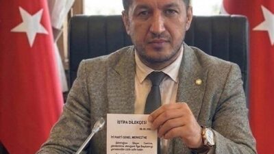 İYİ Parti Turgutlu İlçe Başkanı Özgür Seyhan, parti içinde yaşanan