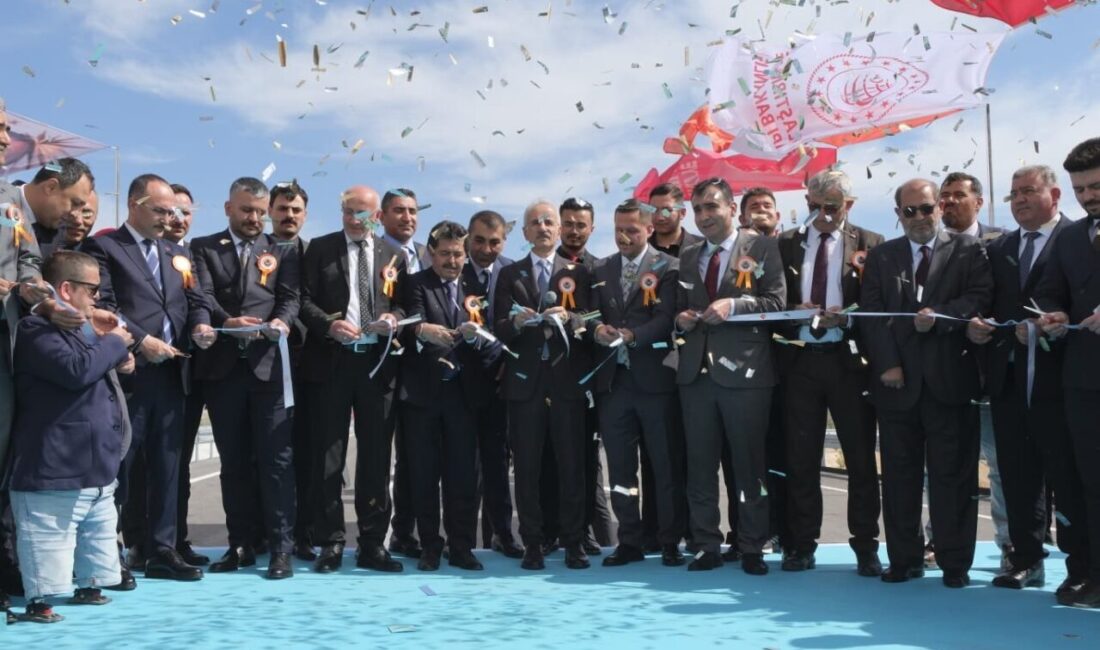 Ulaştırma ve Altyapı Bakanı Abdulkadir Uraloğlu, 12 kilometrelik Karaman Çevre