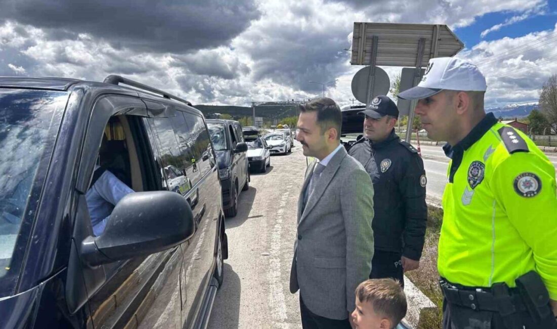 Erzurum’un Aşkale ilçesinde Kurban Bayramı öncesi trafik güvenliği denetimleri artırıldı.