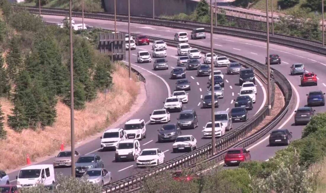 9 günlük Kurban Bayramı tatilinin sonuna yaklaşılırken dönüş yoluna geçen