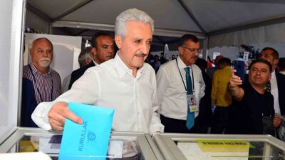 Mehmet Ali Aydınlar, Fenerbahçe Spor Kulübü’nün başkanlık seçimi için, “İsmim
