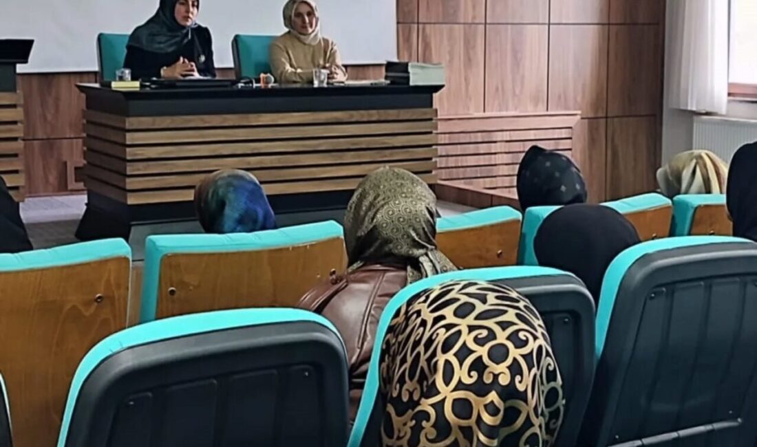 Bayburt İl Müftülüğü tarafından Milli Aile Haftası dolayısıyla ’Dijital Dünyada