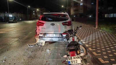 Sivas’ta motosikletin park halindeki cipe çarptığı kazada 1 kişi hayatını
