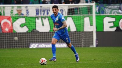 Milli futbolcu Samet Akaydin, yeni sezon öncesi Çaykur Rizespor ile