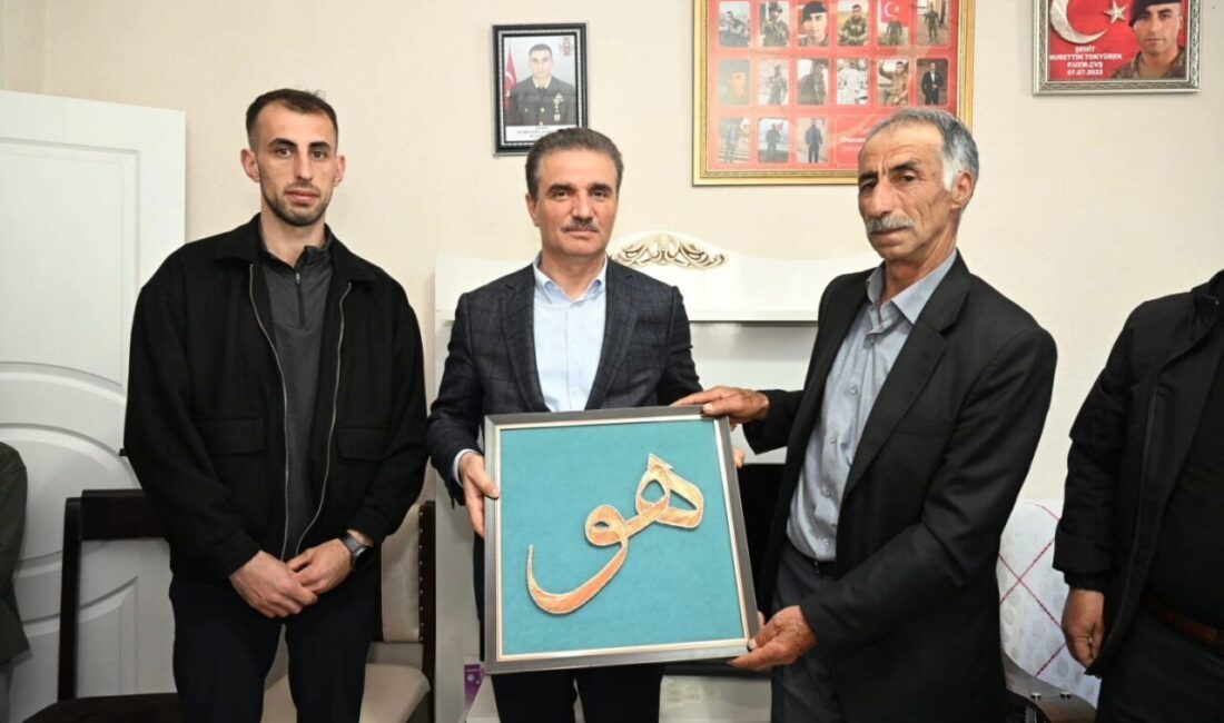 Erzurum Valisi Aydın Baruş, Kurban Bayramı dolayısıyla şehit ailelerini yalnız