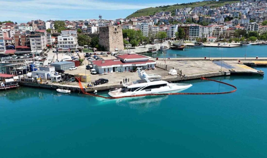 Sinop’ta dün gece su almaya başlayan ve yarıya kadar suya