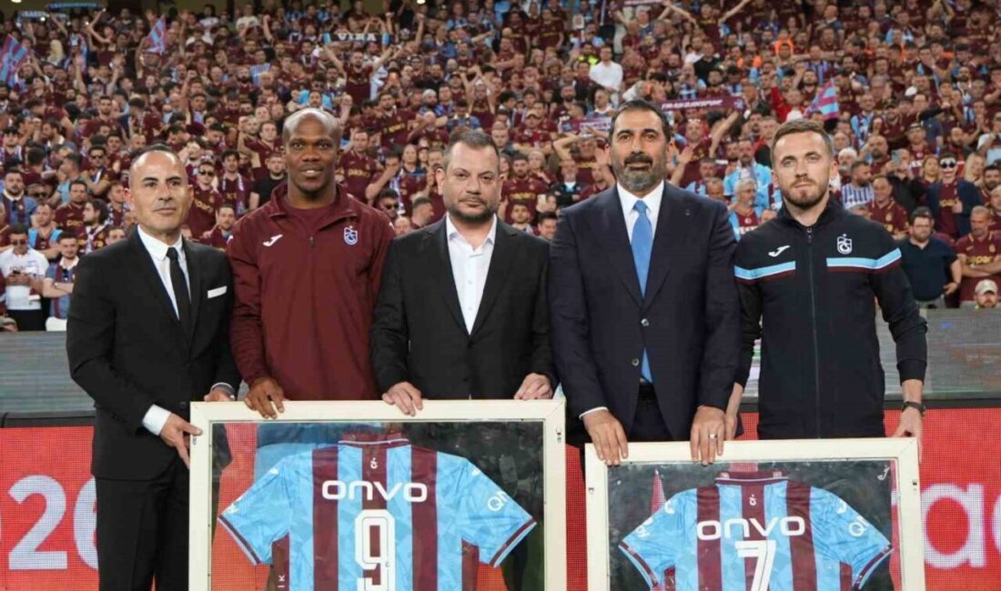 Trabzonspor’un 2021-2022 sezonunda Süper Lig’de şampiyon olan kadrosunda yer alan