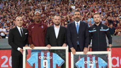 Trabzonspor’un 2021-2022 sezonunda Süper Lig’de şampiyon olan kadrosunda yer alan