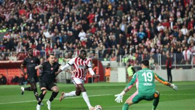 Trendyol Süper Lig’in 32. haftasında Galatasaray, deplasmanda Samsunspor ile karşılaşıyor.